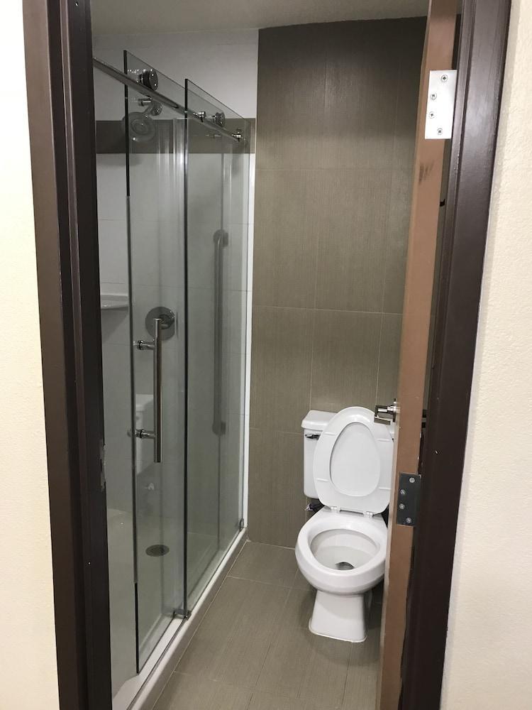 Holiday Inn Express London-I-70 By Ihg Zewnętrze zdjęcie