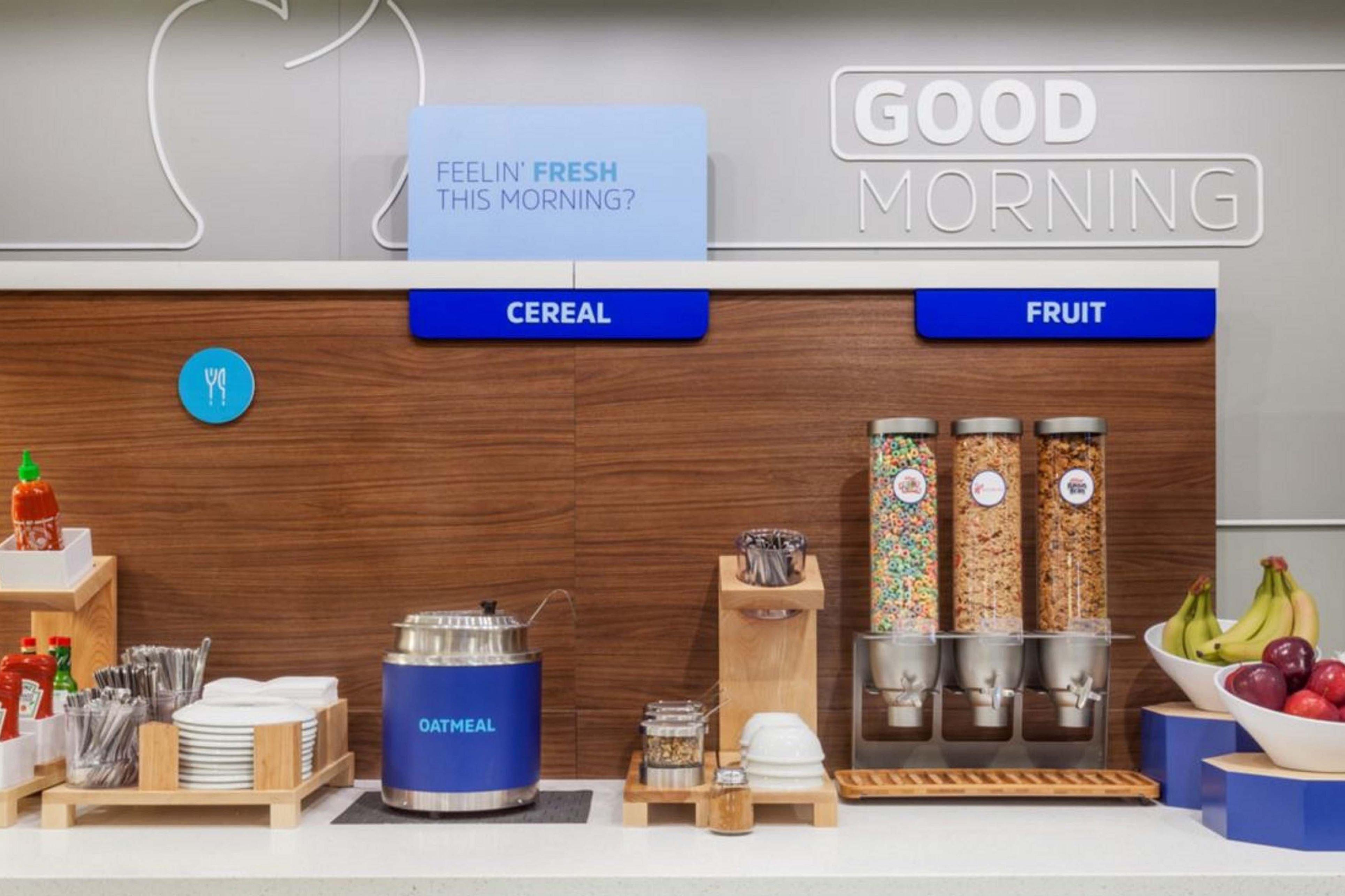 Holiday Inn Express London-I-70 By Ihg Zewnętrze zdjęcie