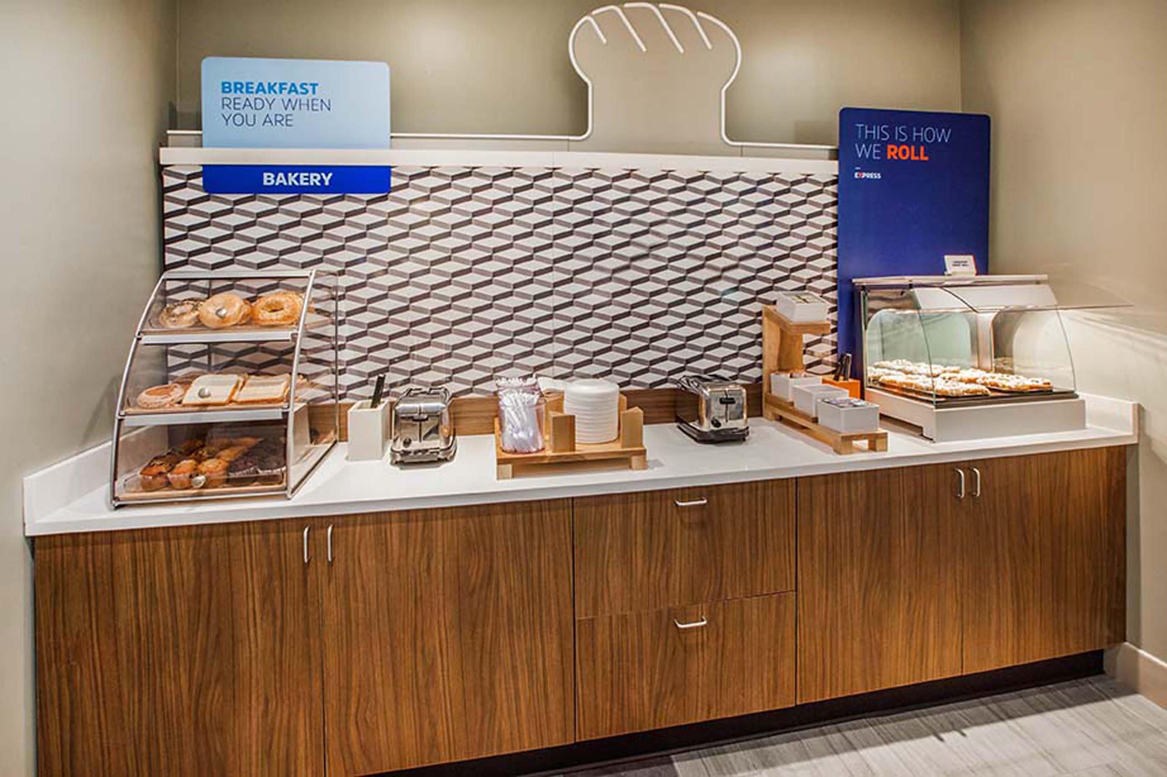 Holiday Inn Express London-I-70 By Ihg Zewnętrze zdjęcie