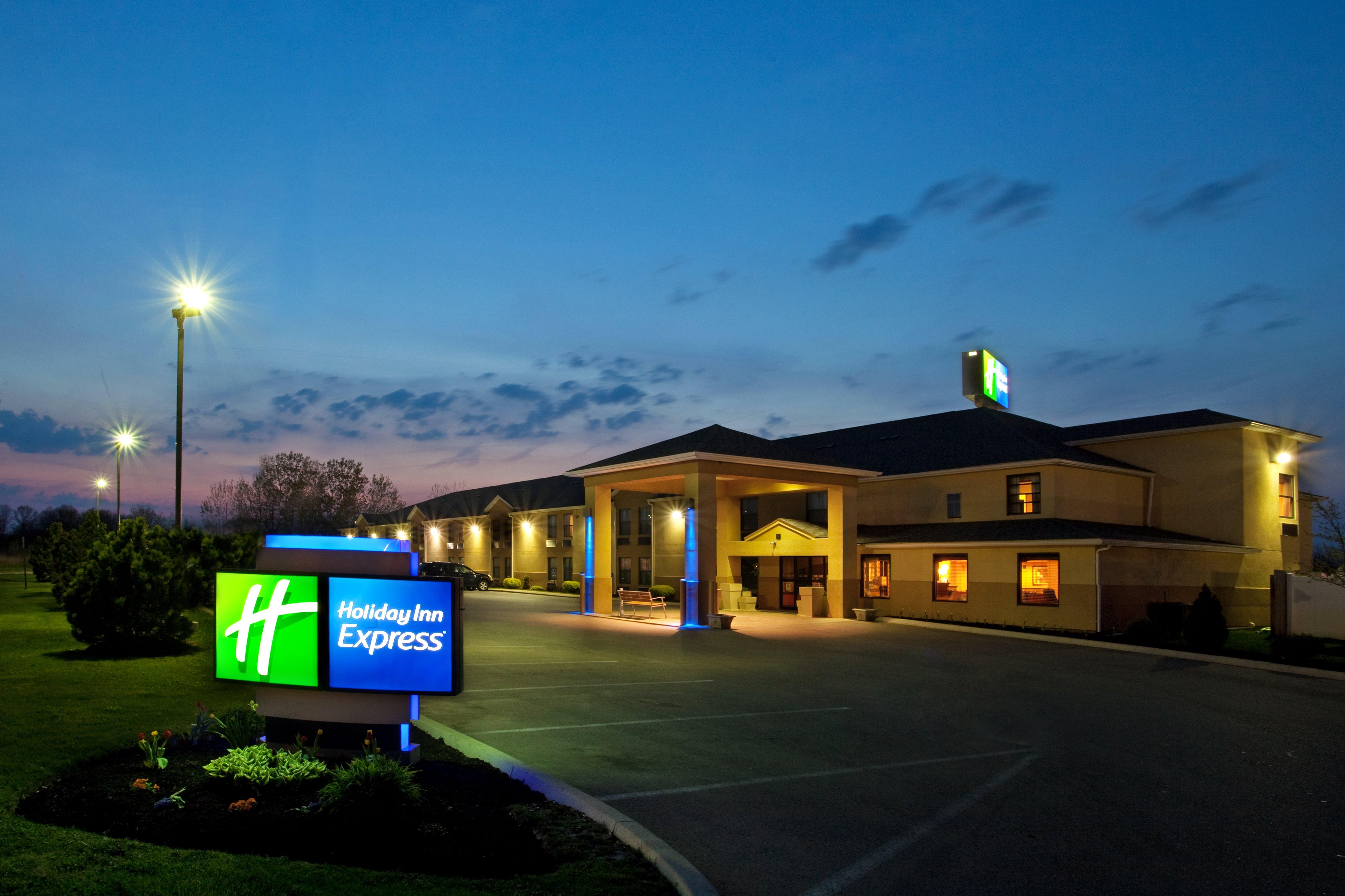 Holiday Inn Express London-I-70 By Ihg Zewnętrze zdjęcie